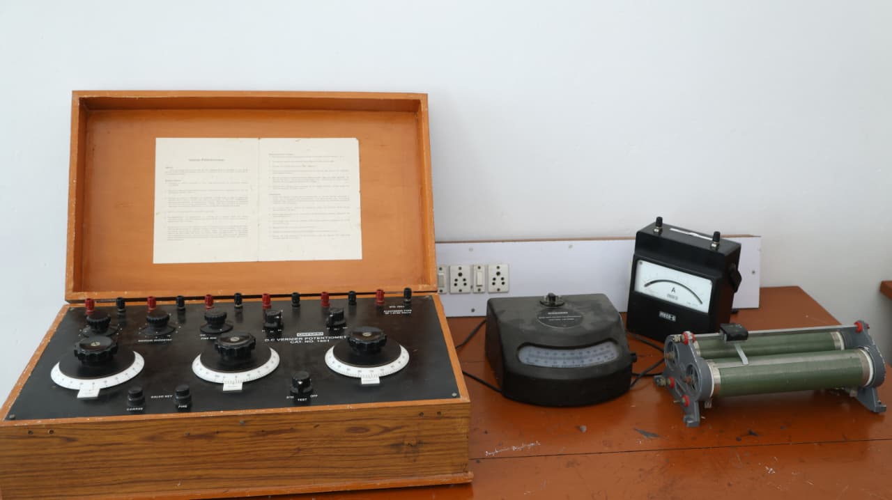 Measurements and Instrumentation Lab