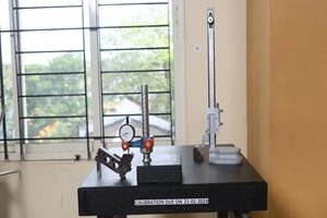 Vernier Height Gauge