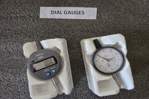 Analog and Digital Dial Gauge