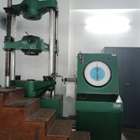 Universal Testing Machine (UTM)