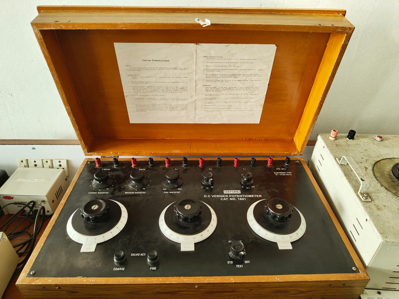 Vernier potentiometer